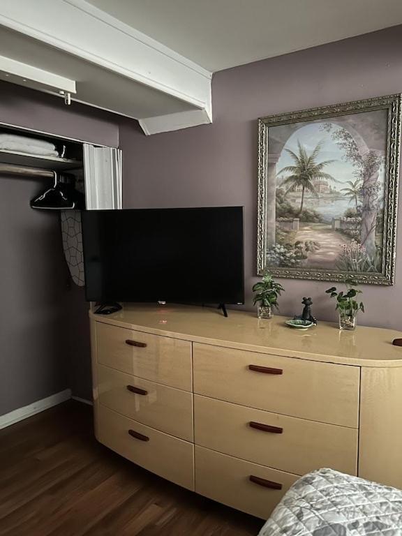 Cozy Spacious Guest Suite Енгълуд Екстериор снимка
